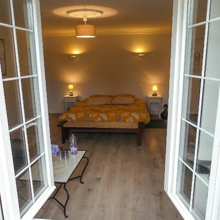Domaine De L'hotel Au Franc Fleury (Aude)